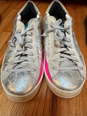 P448 Silver Metallic Sneakers with Pink Side Accent